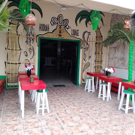 Hostal Hotel Ado Канкун Екстериор снимка