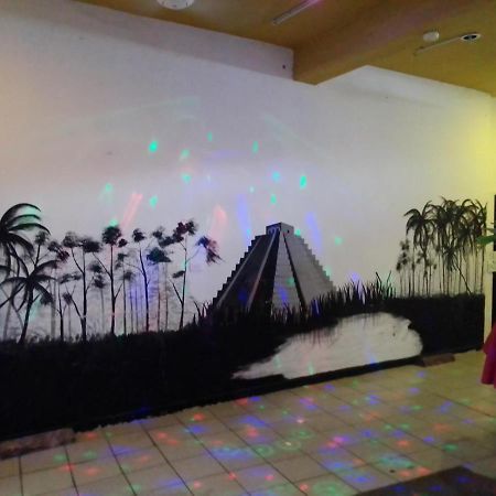 Hostal Hotel Ado Канкун Екстериор снимка