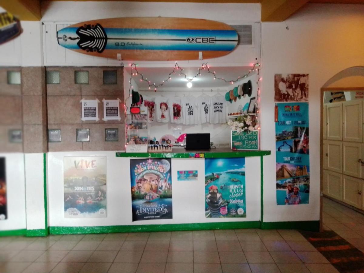 Hostal Hotel Ado Канкун Екстериор снимка