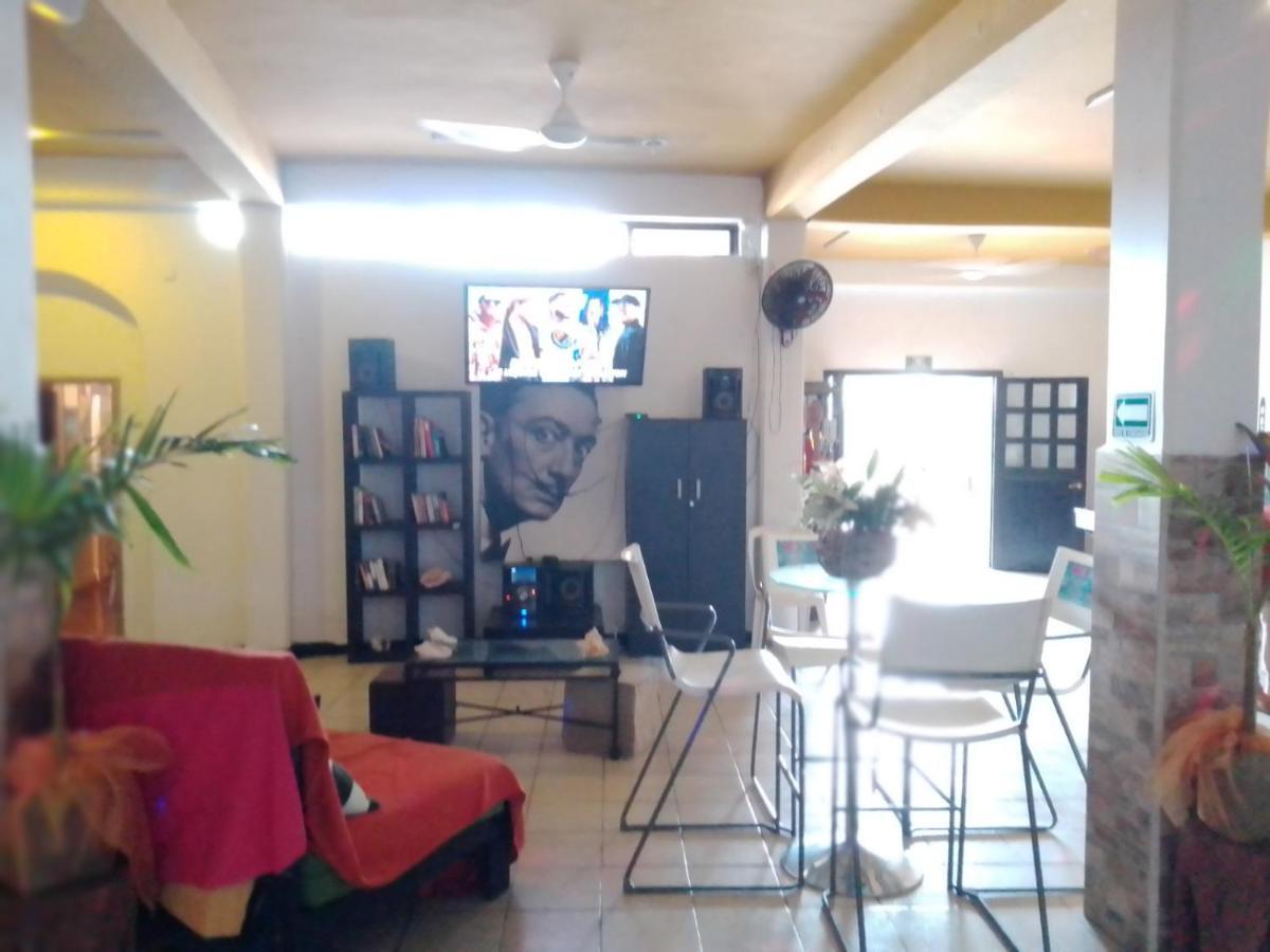 Hostal Hotel Ado Канкун Екстериор снимка